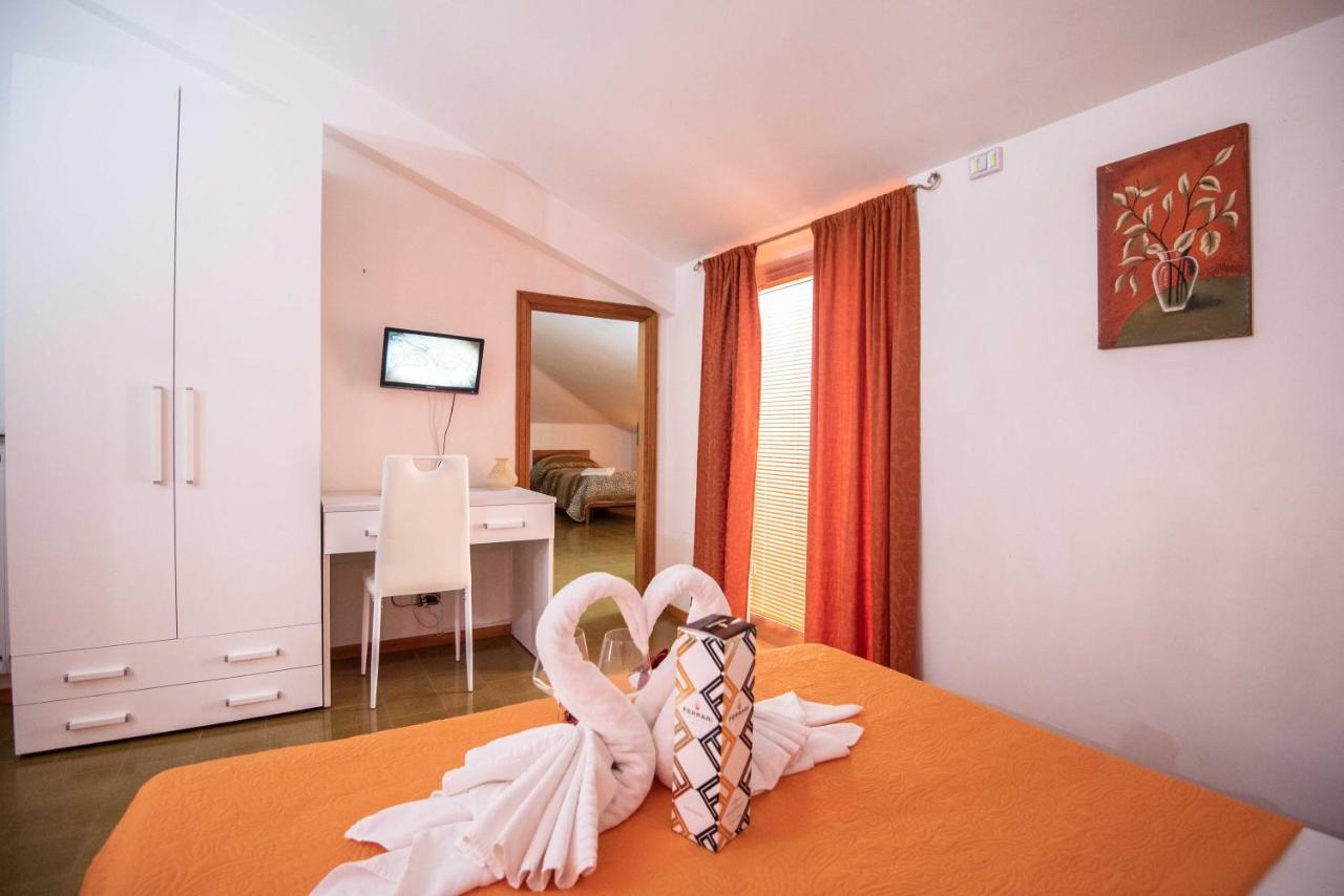 B. & B. Villa Giada 지노사마리나 외부 사진